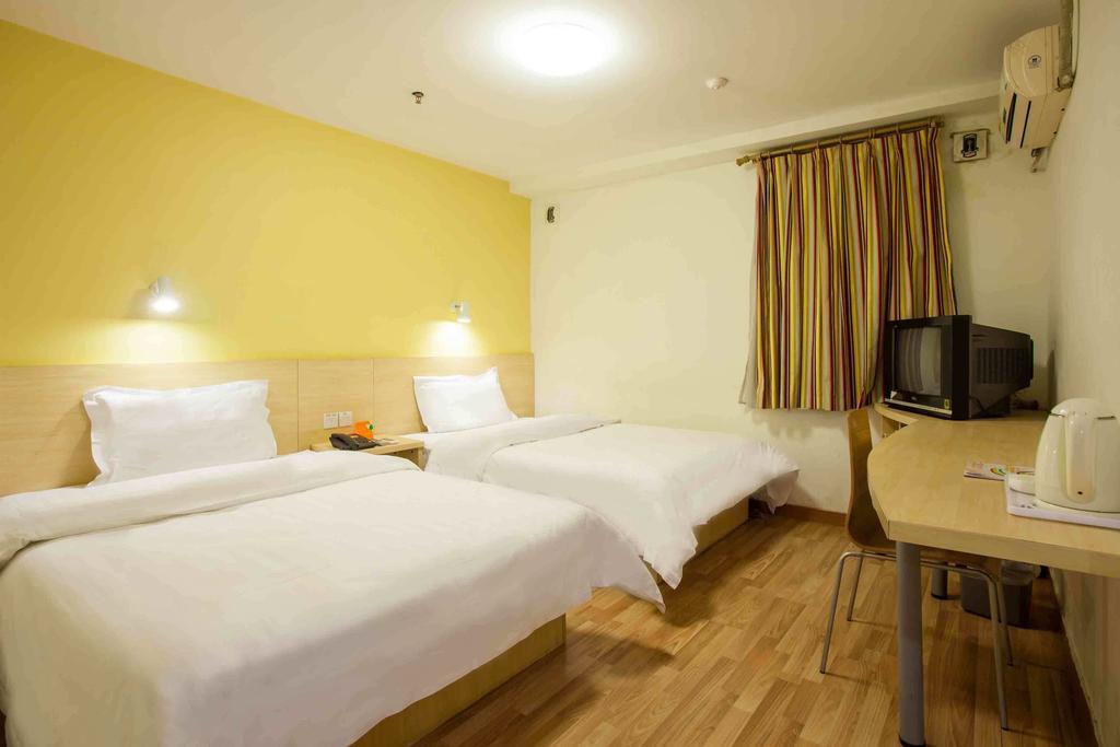 7Days Inn Taizhou Nantong Road Zhongjia Szoba fotó